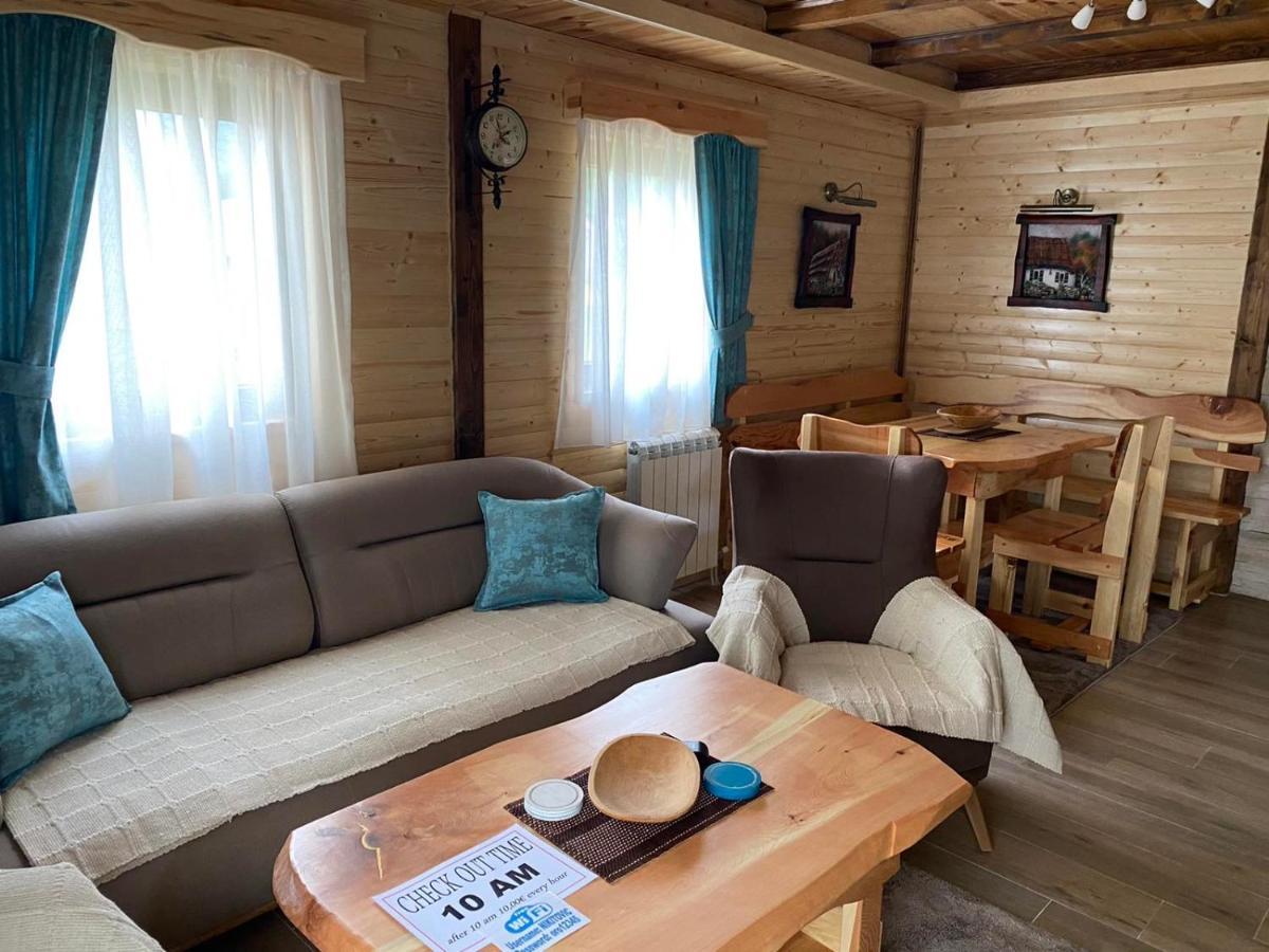 Holiday Homes Durmitorski Gaj 자블야크 외부 사진
