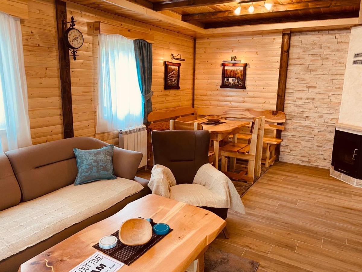 Holiday Homes Durmitorski Gaj 자블야크 외부 사진