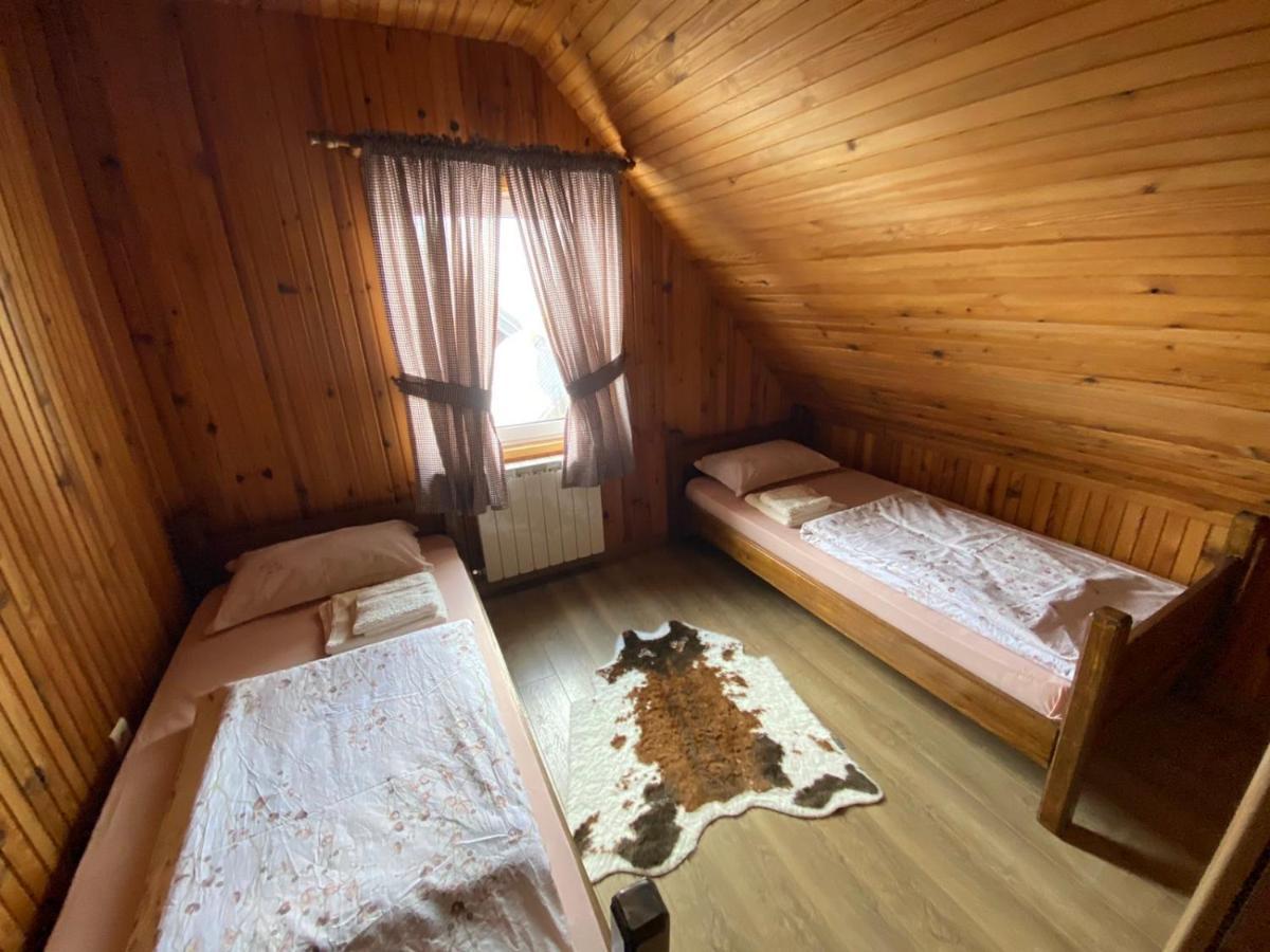Holiday Homes Durmitorski Gaj 자블야크 외부 사진