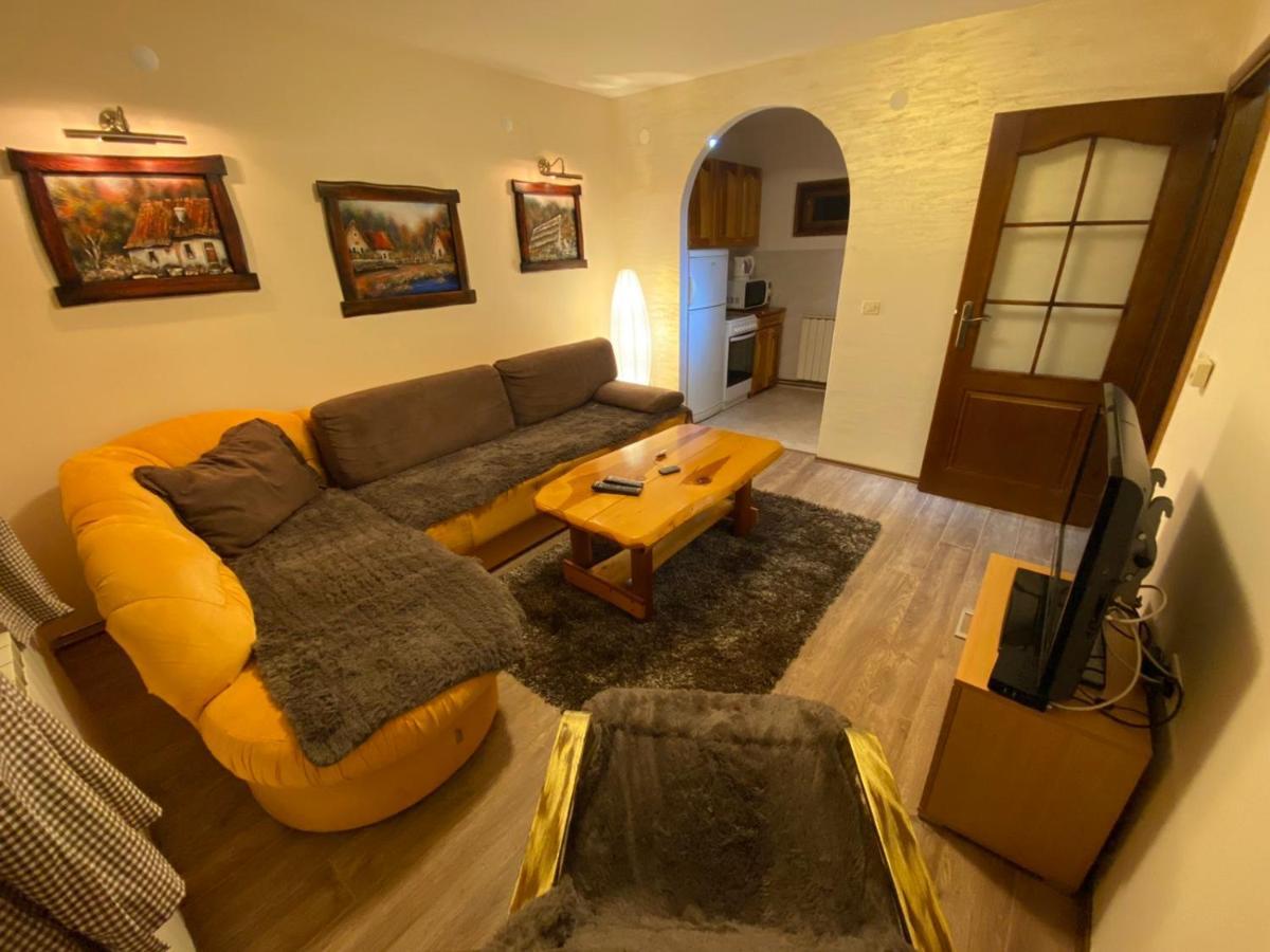 Holiday Homes Durmitorski Gaj 자블야크 외부 사진