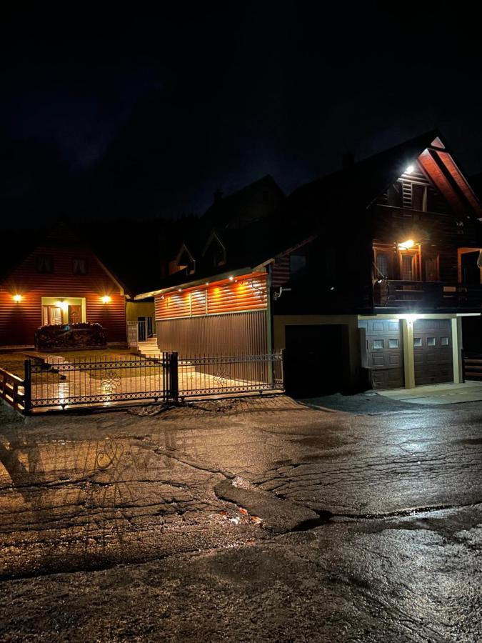 Holiday Homes Durmitorski Gaj 자블야크 외부 사진