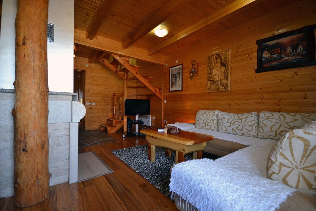 Holiday Homes Durmitorski Gaj 자블야크 외부 사진